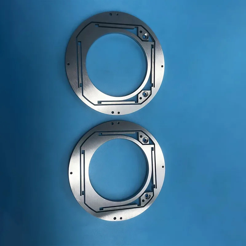 CNC-bearbetade runda delar